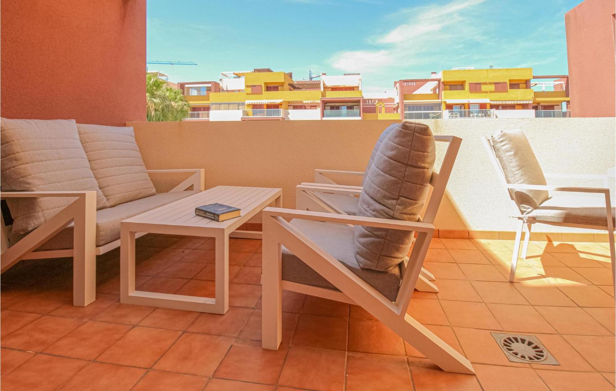 Awesome Apartment In Orihuela With Kitchen بلايا فلامنكا المظهر الخارجي الصورة