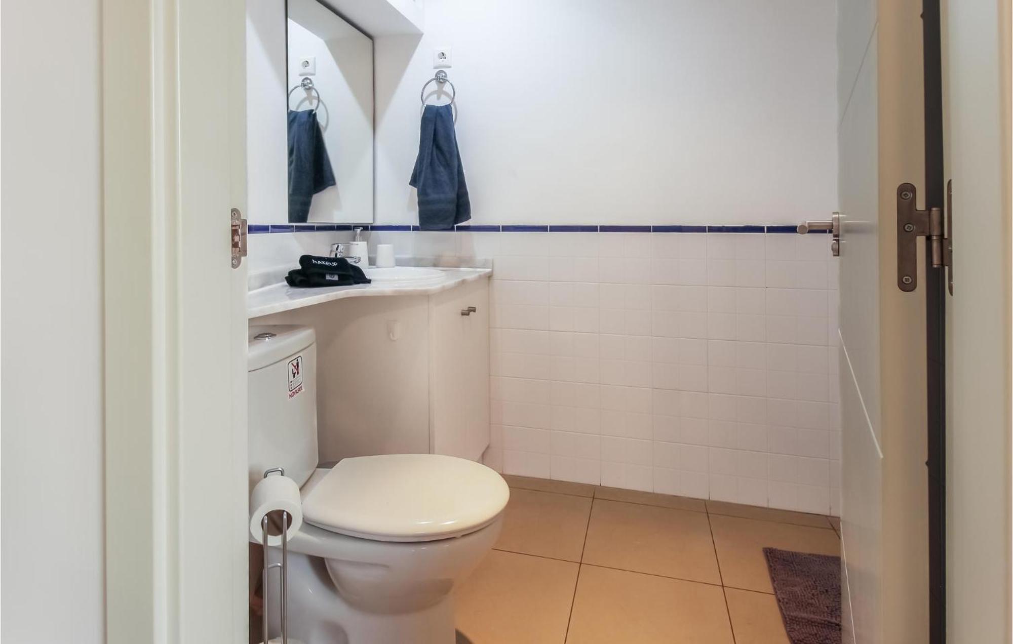 Awesome Apartment In Orihuela With Kitchen بلايا فلامنكا المظهر الخارجي الصورة